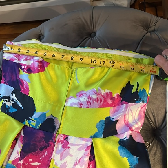 Incredible Chartreuse Floral Gown Prom Event Dress - Picture 12 of 12